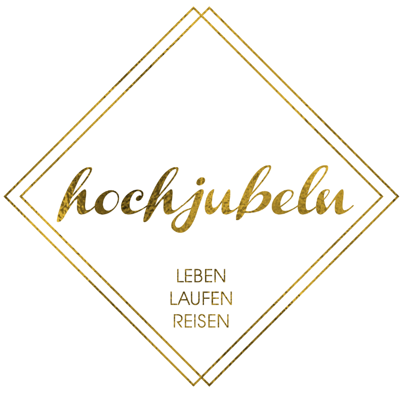 hochjubeln